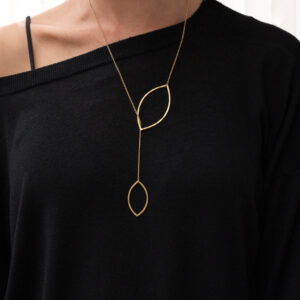 Collar Autumn Leaves